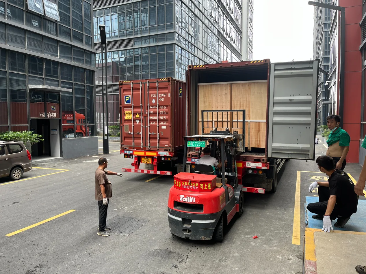 Export packing and shipment
